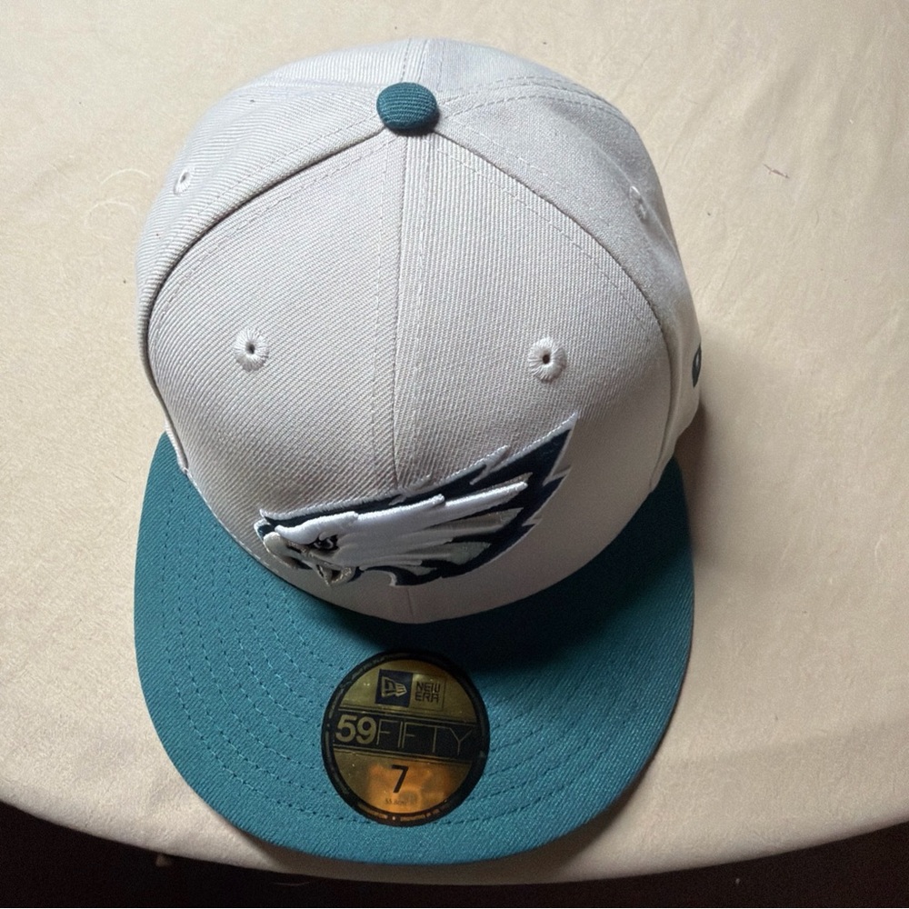 New Era White and Red Star Cap Philadelphia Eagles fitted baseball cap size 7